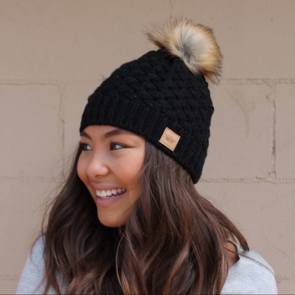 Black cable Knit Fleece Lined Pom Beanie - Picture 2 of 3